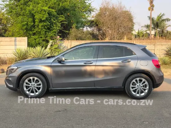 Picture of Mercedes Benz GLA 2016