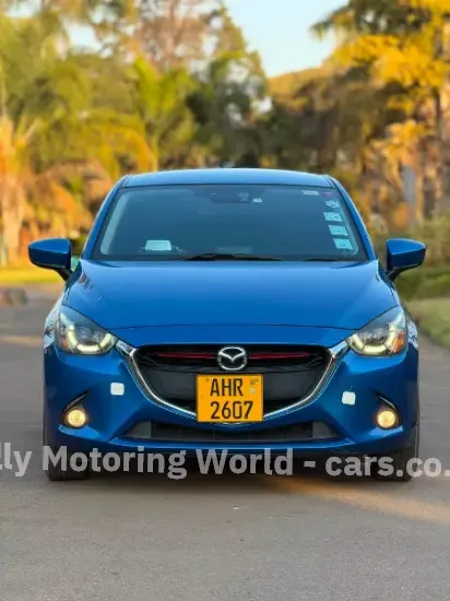 Picture of Mazda Demio 2017