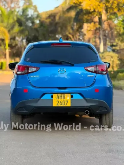 Picture of Mazda Demio 2017