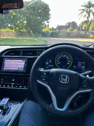 Picture of Honda Fit Shuttle 2017