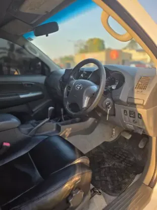 Picture of Toyota Hilux D4D Automatic 4x4 2014