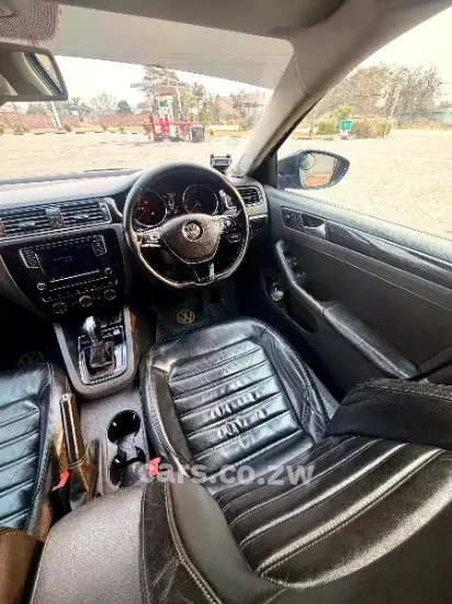 Picture of VW Jetta 2016