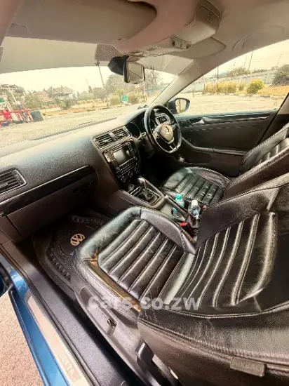 Picture of VW Jetta 2016