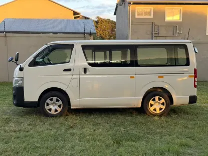 Picture of Toyota Quantum 2020