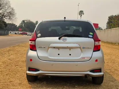 Picture of Nissan Note e power 2017