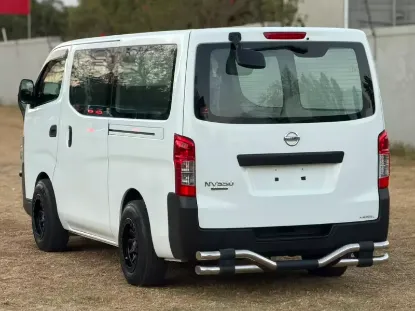 Picture of Nissan NV350 2020
