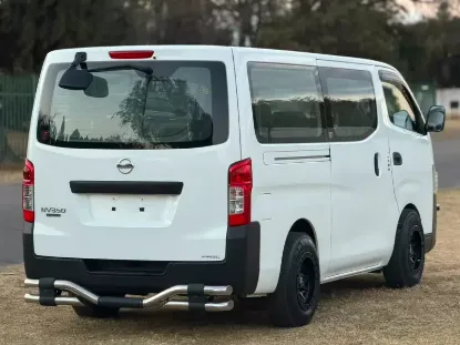 Picture of Nissan NV350 2020