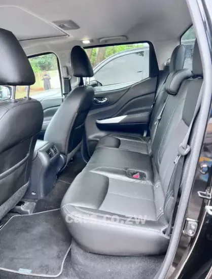 Picture of Nissan Navara 2020