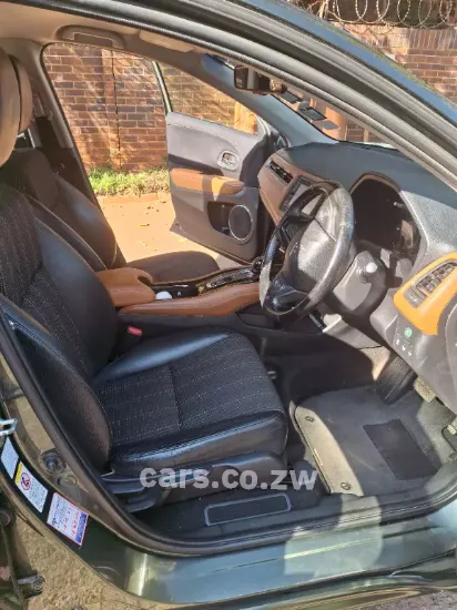 Picture of Honda Vezel 2014