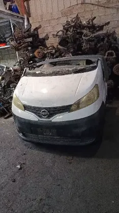 Picture of Nissan Nv200 complete nosecut