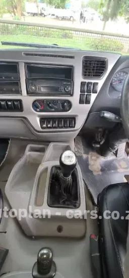Picture of Nissan UD 2018