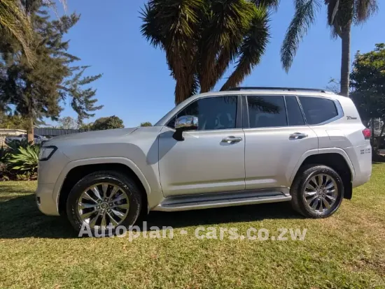 Picture of Toyota Land Cruiser 2022