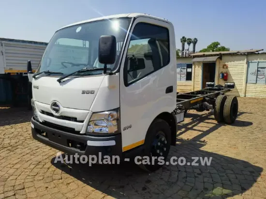 Picture of Hino 300 Series 2025