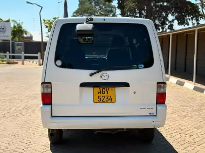 Picture of Mazda Bongo 2016