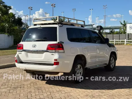 Picture of Toyota Land Cruiser 2016