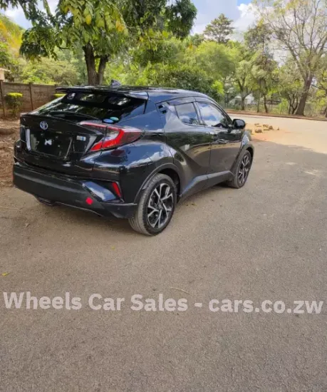 Picture of Toyota C-HR 2018