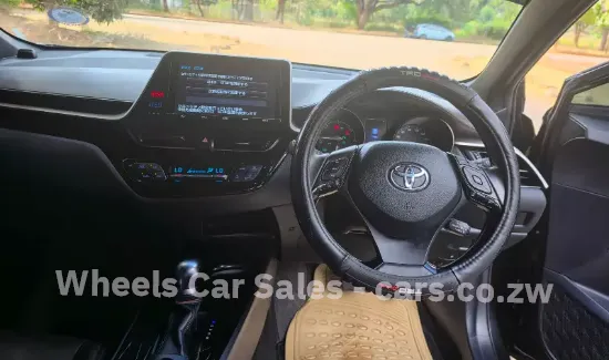 Picture of Toyota C-HR 2018
