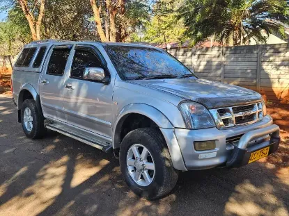Picture of Isuzu KB300 2011