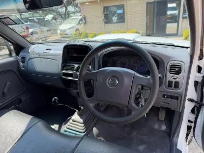 Picture of Nissan NP300 2019