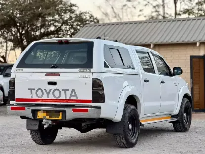 Picture of Toyota Hilux 2011
