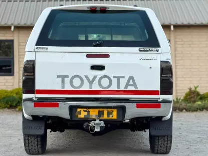 Picture of Toyota Hilux 2011