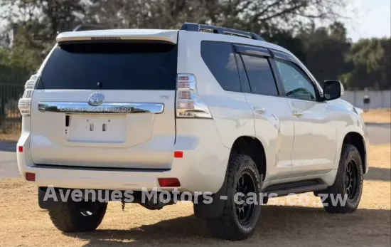 Picture of Toyota Prado 2017