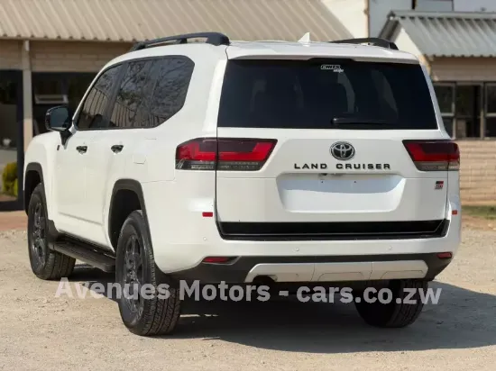 Picture of Toyota Land Cruiser 2023