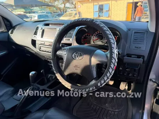 Picture of Toyota Hilux 2015