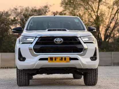 Picture of Toyota Hilux 2016