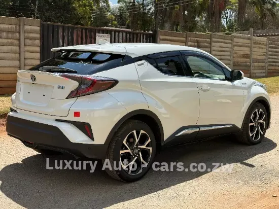 Picture of Toyota C-HR 2017