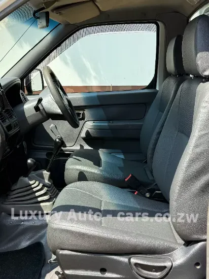 Picture of Nissan NP300 2017