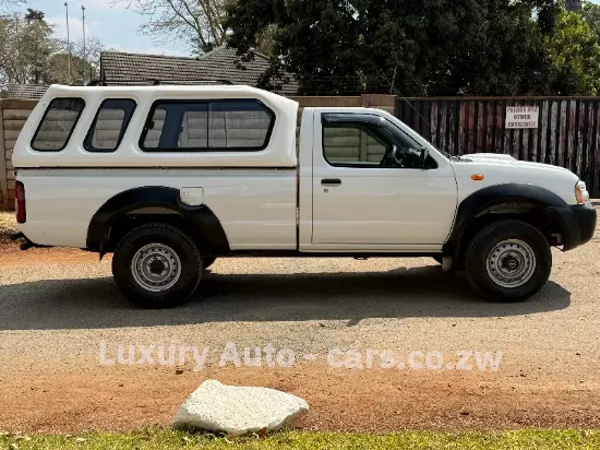 Picture of Nissan NP300 2017