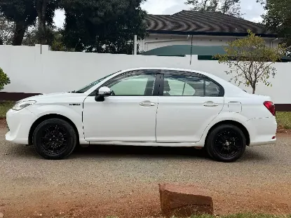 Picture of Toyota Axio 2016