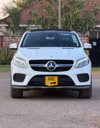 Picture of Mercedes Benz GLE 2017