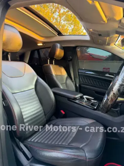Picture of Mercedes Benz GLE 2017