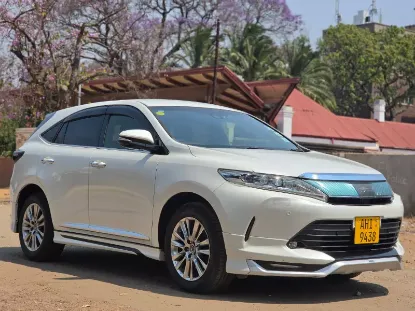 Picture of Toyota Harrier 2017