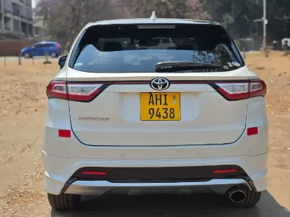 Picture of Toyota Harrier 2017