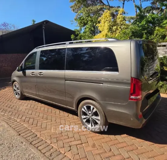 Picture of Mercedes Benz V-Class 2018