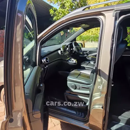 Picture of Mercedes Benz V-Class 2018