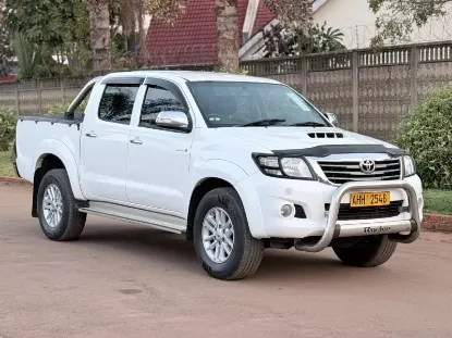Picture of Toyota Hilux 2013