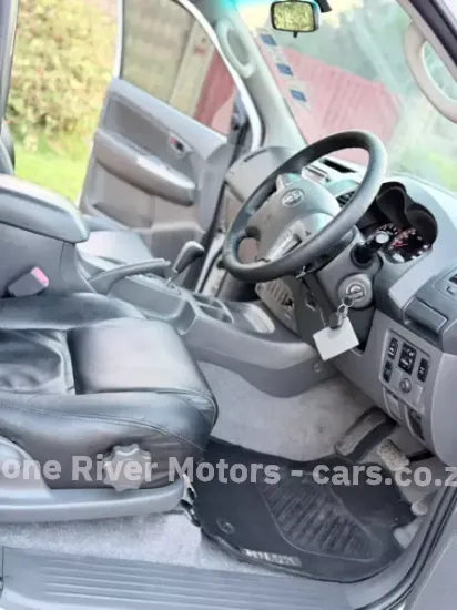 Picture of Toyota Hilux 2013