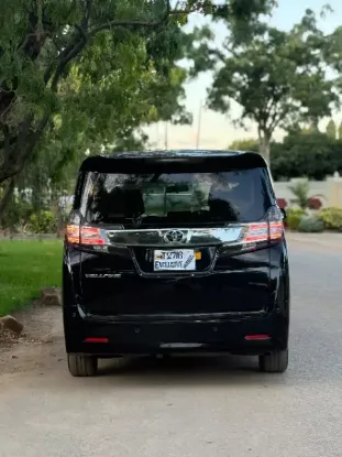 Picture of Toyota Vellfire 2017