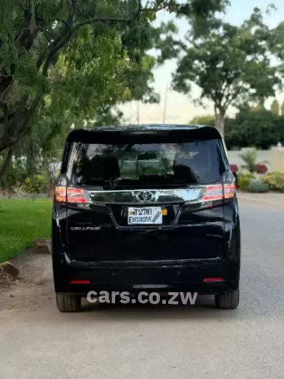 Picture of Toyota Vellfire 2017