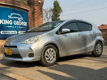 Picture of Toyota Aqua 2014