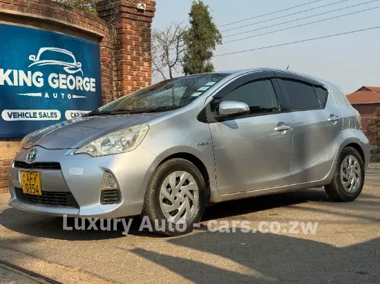 Picture of Toyota Aqua 2014