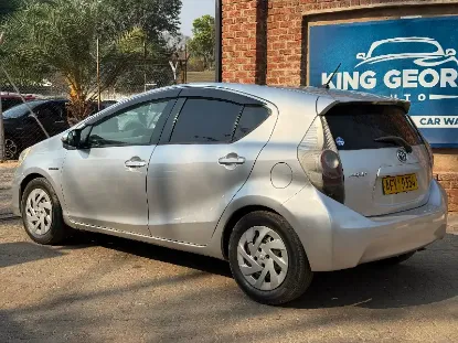 Picture of Toyota Aqua 2014