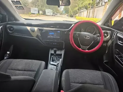 Picture of Toyota Auris 2014