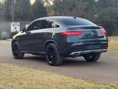 Picture of Mercedes Benz GLE 2017