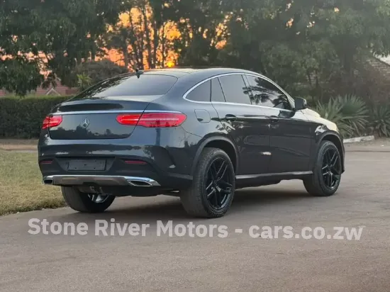 Picture of Mercedes Benz GLE 2017