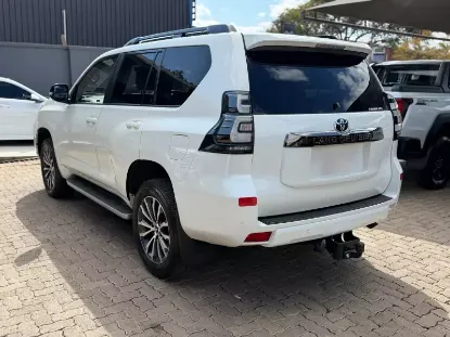 Picture of Toyota Land Cruiser 2021